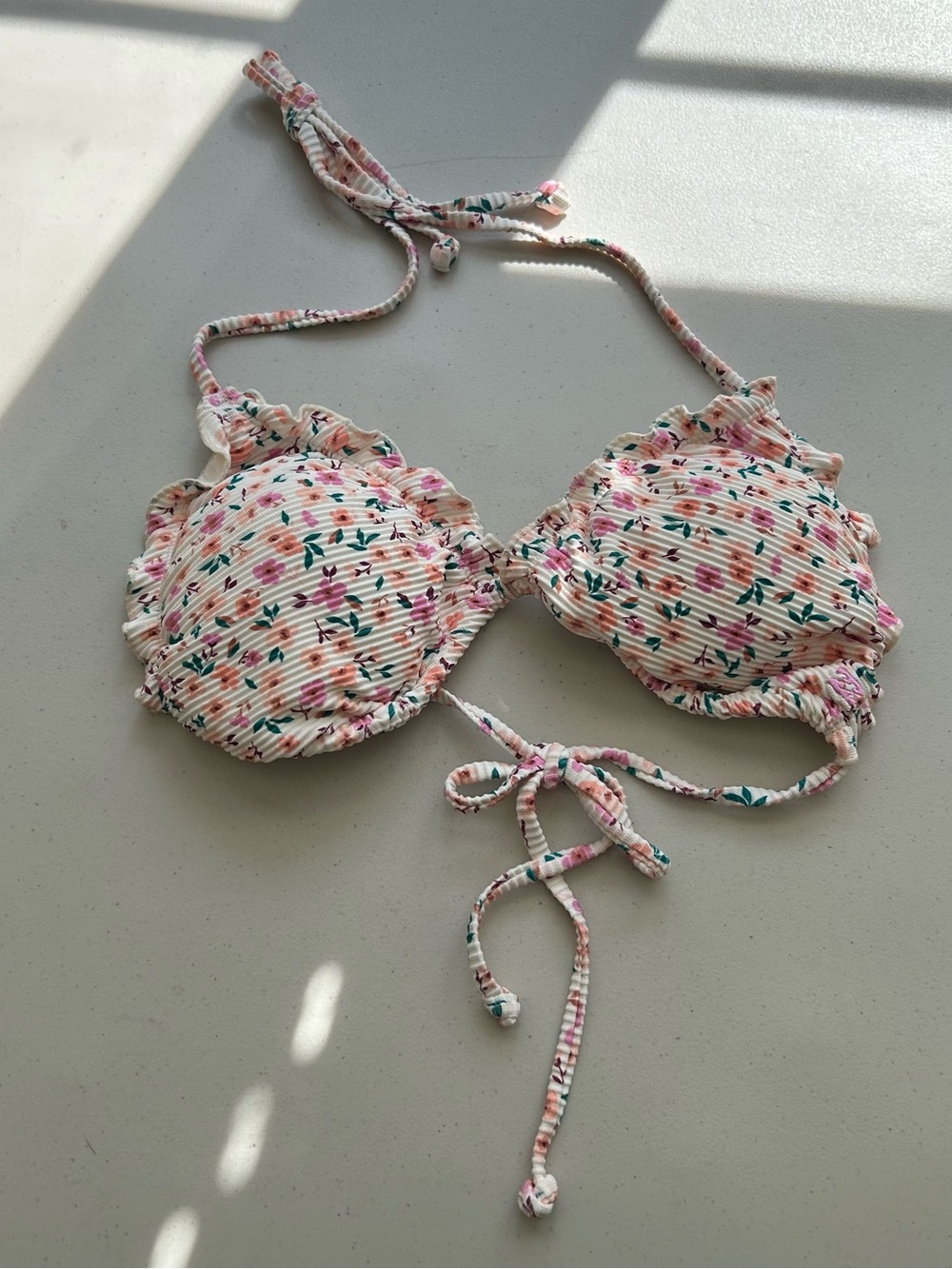 Billabong Ribbed Floral Ruffle Bikini Top Halter Tie Back XL